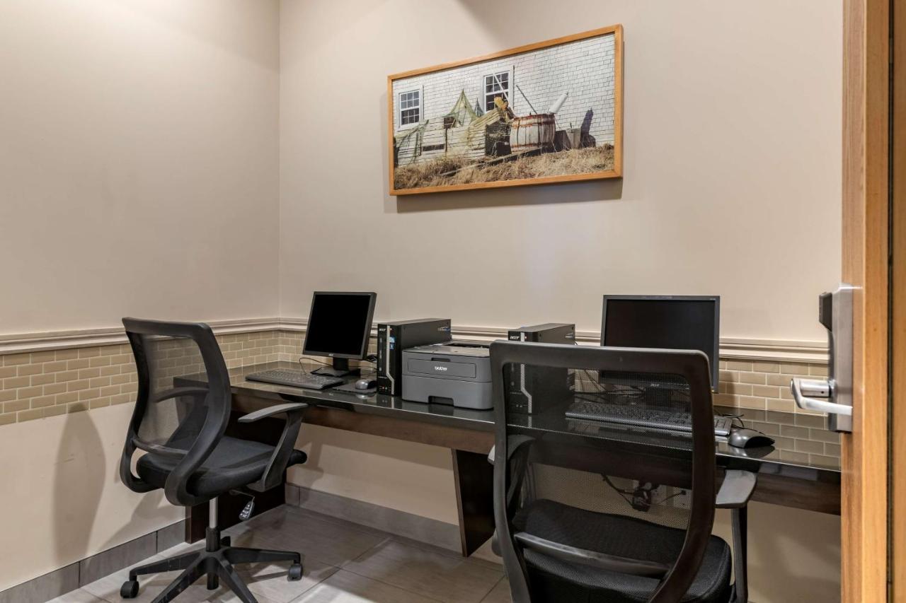 Best Western Plus Bridgewater Hotel & Convention Centre Екстериор снимка