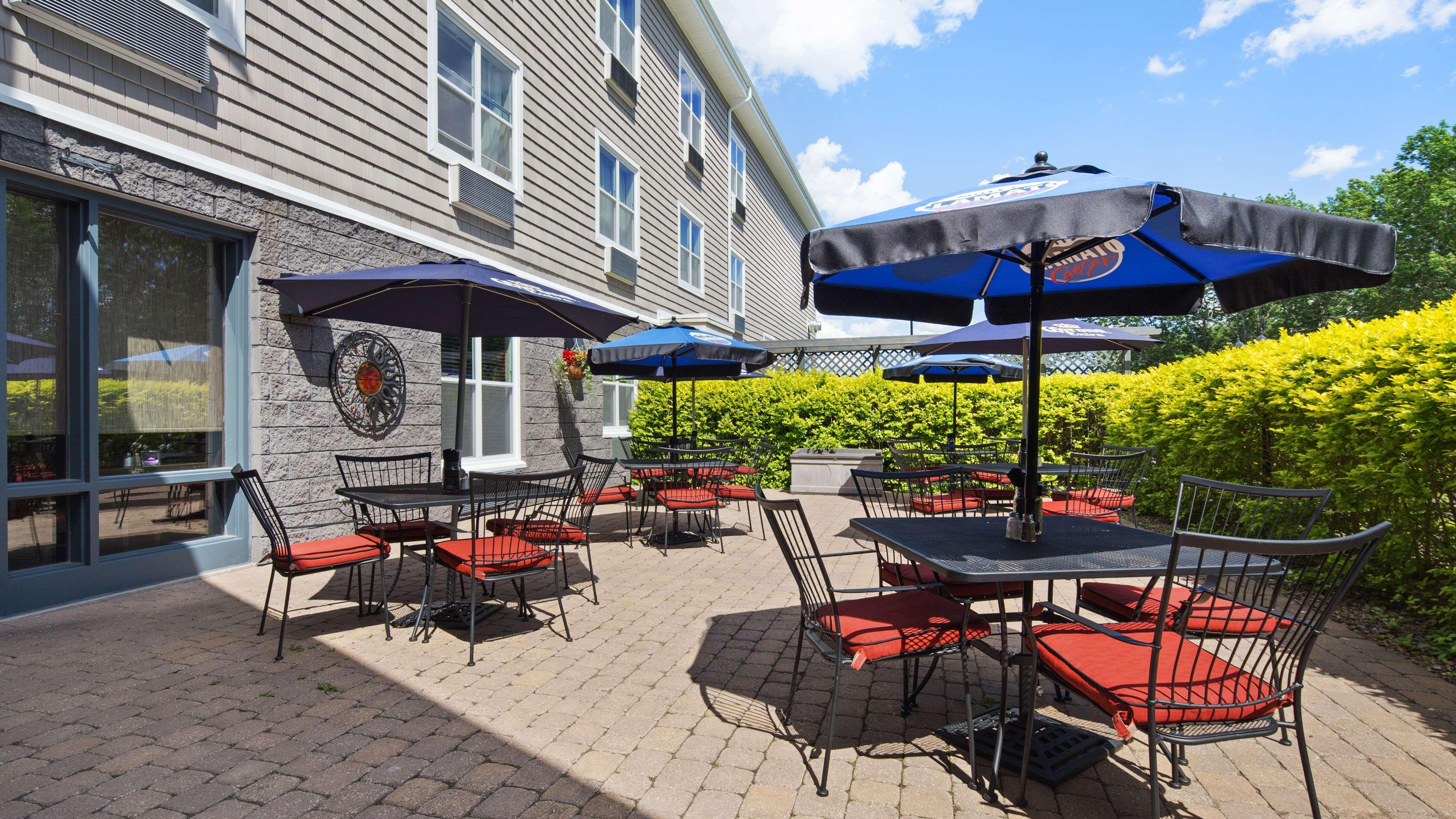 Best Western Plus Bridgewater Hotel & Convention Centre Екстериор снимка